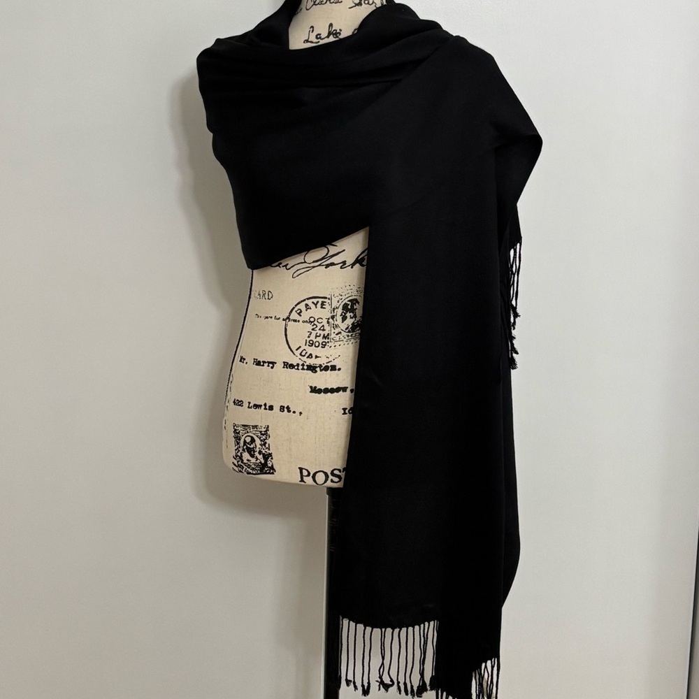 Collection XIIX Classic Black Wrap